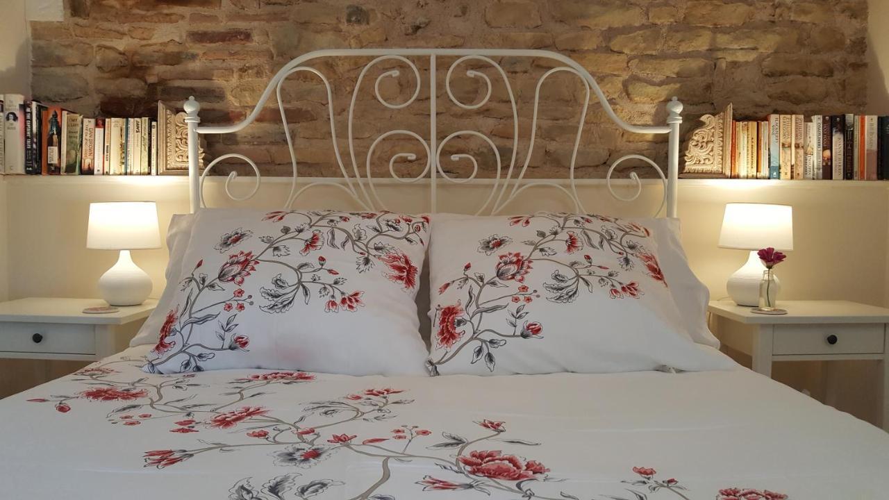 La Vieille Gorce - Chambres D'Hotes In The Vienne Asnois  エクステリア 写真